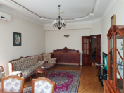Satılır 3 otaqlı 100 m2 yeni tikili Nizami m.