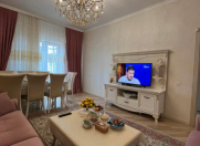 Satılır 3 otaqlı 80 m2 köhnə tikili Qara Qarayev m.