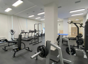 Satılır 4 otaqlı 250 m2 obyekt Badamdar