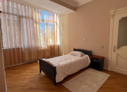 İcarəyə verilir 4 otaqlı 180 m2 yeni tikili 28 May m.