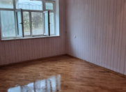 Satılır 3 otaqlı 100 m2 köhnə tikili 28 May m.