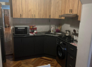 Satılır 3 otaqlı 90 m2 köhnə tikili Yeni Yasamal