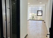 İcarəyə verilir 1 otaqlı 32 m2 ofis Azərbaycan Dillər Universiteti