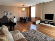 Satılır 4 otaqlı 200 m2 yeni tikili 28 May m.