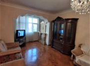 İcarəyə verilir 3 otaqlı 100 m2 köhnə tikili Xalqlar Dostluğu m.