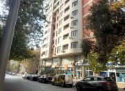 Satılır 5 otaqlı 250 m2 yeni tikili 28 May m.