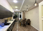 Satılır 3 otaqlı 140 m2 yeni tikili Şah İsmayıl Xətai m.