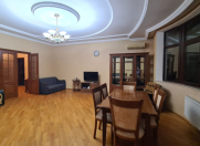 İcarəyə verilir 3 otaqlı 105 m2 yeni tikili 8 Noyabr m.
