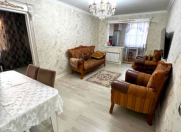 Satılır 3 otaqlı 70 m2 köhnə tikili Xalqlar Dostluğu m.