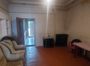 Satılır 2 otaqlı 50 m2 köhnə tikili 20-ci sahə