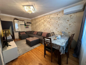 Satılır 2 otaqlı 60 m2 köhnə tikili Əhmədli m.