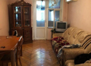 Satılır 2 otaqlı 50 m2 köhnə tikili Gənclik m.