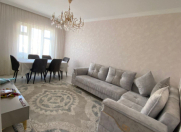 Satılır 2 otaqlı 65 m2 köhnə tikili İnşaatçılar m.