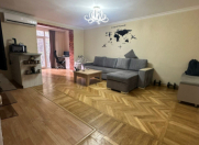 Satılır 3 otaqlı 70 m2 köhnə tikili Gənclik m.