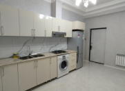 İcarəyə verilir 3 otaqlı 75 m2 yeni tikili Saray