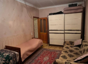 Satılır 1 otaqlı 40 m2 köhnə tikili Qara Qarayev m.