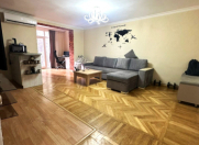 Satılır 3 otaqlı 70 m2 köhnə tikili Gənclik m.
