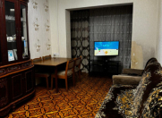 Satılır 3 otaqlı 75 m2 köhnə tikili Xətai r.