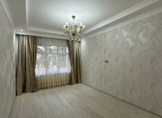 Satılır 2 otaqlı 65 m2 köhnə tikili Əhmədli m.