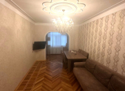 Satılır 3 otaqlı 85.5 m2 köhnə tikili İnşaatçılar m.