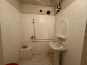Satılır 3 otaqlı 70 m2 köhnə tikili 8 km
