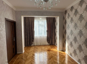 Satılır 3 otaqlı 80 m2 köhnə tikili 5 mkr