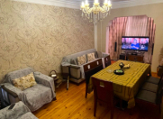 Satılır 4 otaqlı 120 m2 köhnə tikili 9 mkr