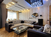 Satılır 3 otaqlı 120 m2 yeni tikili Nizami m.