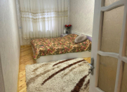 Satılır 3 otaqlı 70 m2 köhnə tikili Neftçilər m.