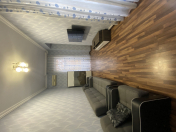 İcarəyə verilir 3 otaqlı 100 m2 köhnə tikili İçəri Şəhər