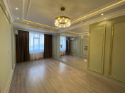 Satılır 4 otaqlı 180 m2 yeni tikili Nəriman Nərimanov m.