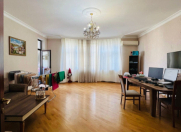 Satılır 3 otaqlı 165 m2 yeni tikili Tibb Universiteti