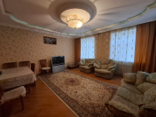 İcarəyə verilir 2 otaqlı 100 m2 yeni tikili Şah İsmayıl Xətai m.