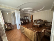 Satılır 5 otaqlı 230 m2 yeni tikili Azadlıq prospekti m.