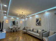 Satılır 2 otaqlı 102 m2 yeni tikili 8 Noyabr m.