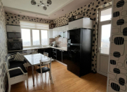 Satılır 4 otaqlı 130 m2 yeni tikili Qara Qarayev m.