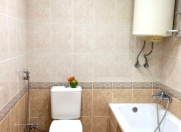 Satılır 5 otaqlı 160 m2 köhnə tikili Elmlər Akademiyası m.