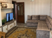 Satılır 2 otaqlı 60 m2 köhnə tikili Xalqlar Dostluğu m.