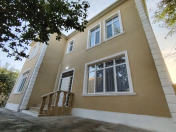 Satılır 6 otaqlı 225 m2 həyət evi Lökbatan