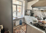 Satılır 3 otaqlı 80 m2 köhnə tikili İnşaatçılar m.