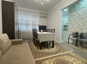 Satılır 2 otaqlı 43 m2 köhnə tikili Hüseyn Cavid parkı