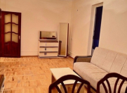 İcarəyə verilir 2 otaqlı 70 m2 köhnə tikili 9 mkr