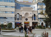 Satılır 1 otaqlı 51 m2 obyekt Sahil m.