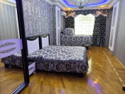 İcarəyə verilir 3 otaqlı 130 m2 yeni tikili Xətai r.