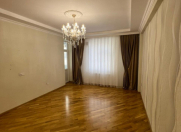 Satılır 2 otaqlı 85 m2 yeni tikili Memar Əcəmi m.