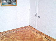 Satılır 4 otaqlı 110 m2 köhnə tikili Elmlər Akademiyası m.