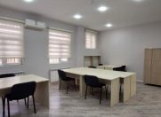 İcarəyə verilir 3 otaqlı 100 m2 ofis Binəqədi r.