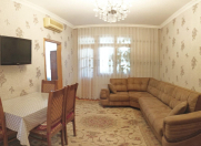 Satılır 2 otaqlı 45 m2 köhnə tikili Memar Əcəmi m.