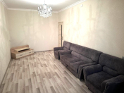 Satılır 3 otaqlı 80 m2 köhnə tikili Y.Günəşli