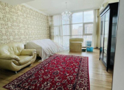 Satılır 2 otaqlı 90 m2 köhnə tikili 28 May m.
